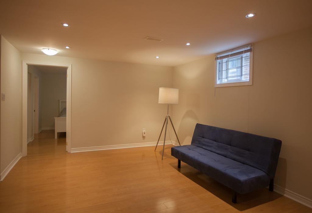 多伦多邓肯公园民宿 Toronto Duncan Park Guesthouse المظهر الخارجي الصورة